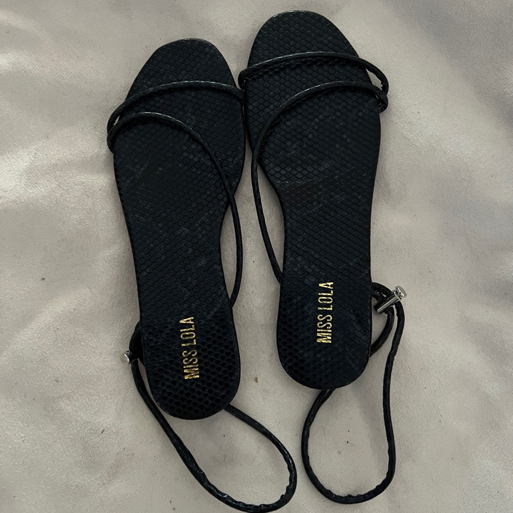 Miss Lola Elegant Black Sandals